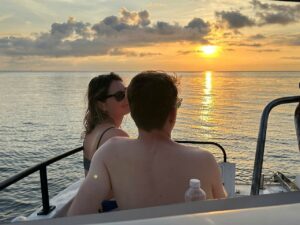 Tour 2 Đảo Cao Cấp – Ngắm Hoàng Hôn Tuyệt Đẹp