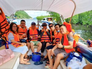 HÒN BẢY CANH – BƠI NGẮM SAN HÔ